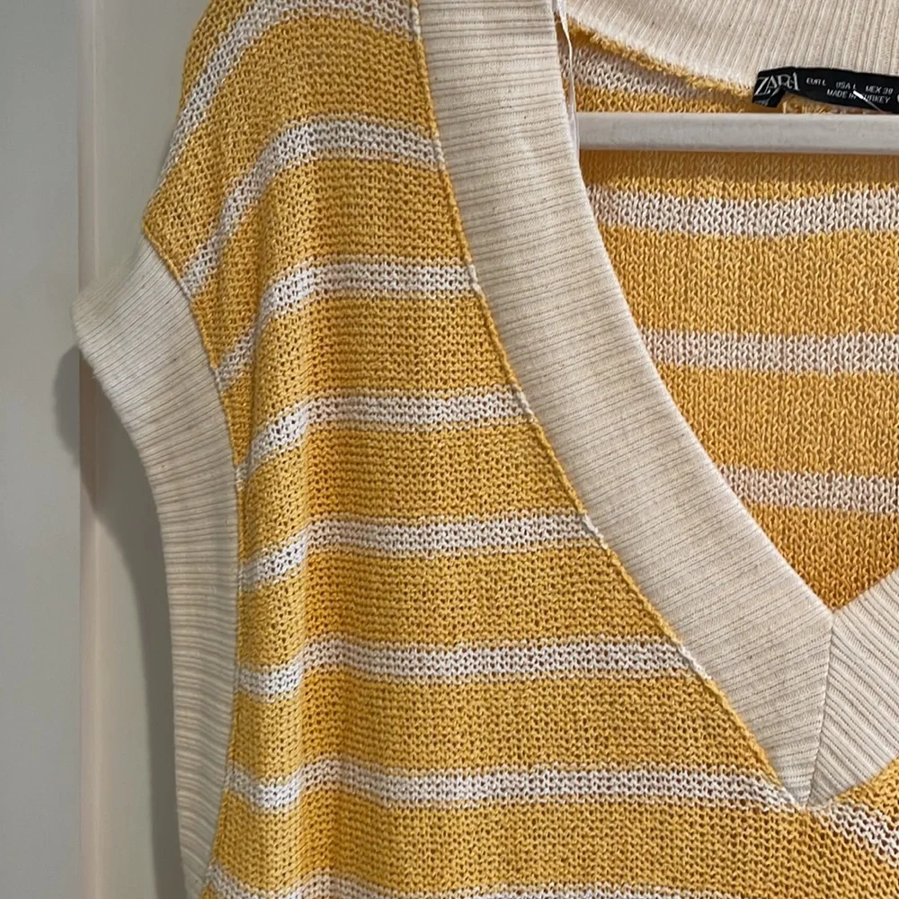 Zara Cream & Yellow Striped Vest V Neck - Picture 2 of 5